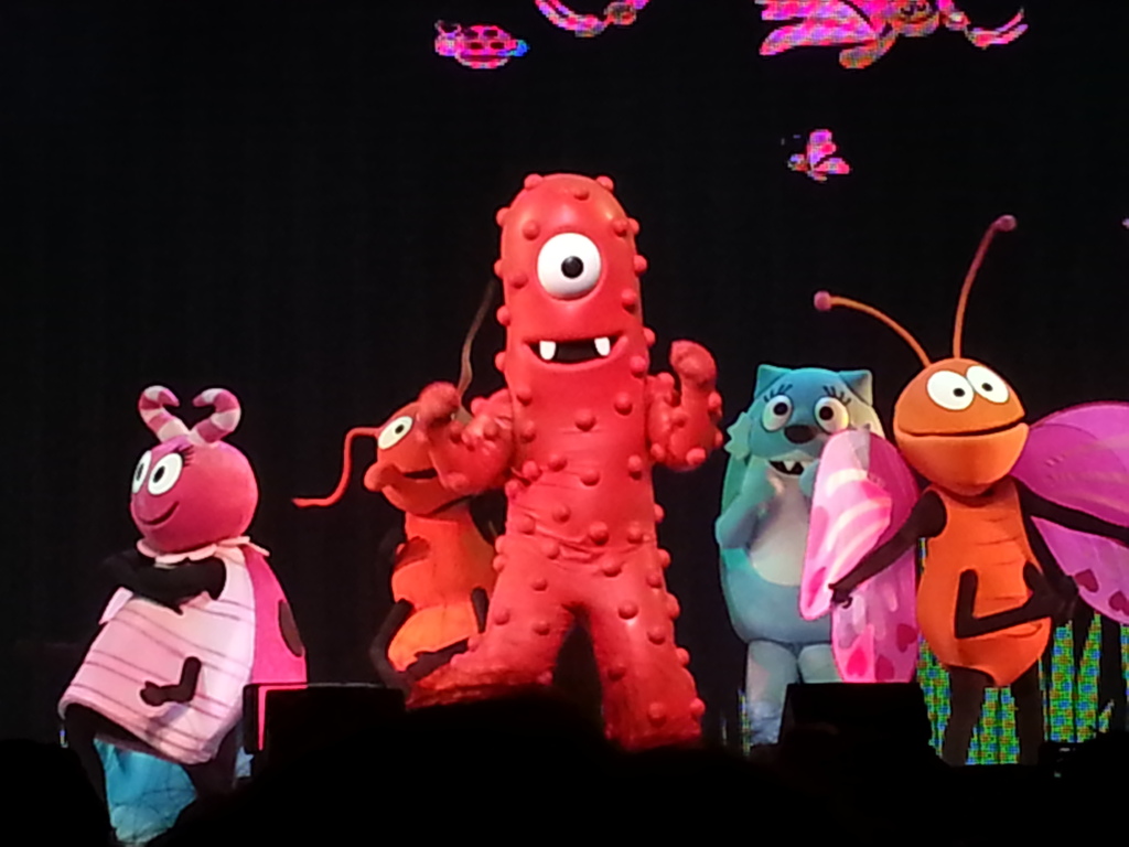 Muno, left, and Plex perform onstage at Yo Gabba Gabba! Live!: Get The  Sillies Out! 50+ city tour kick-off performance on Thanksgiving weekend at  Nokia Theatre L.A. Live on Friday Nov. 23